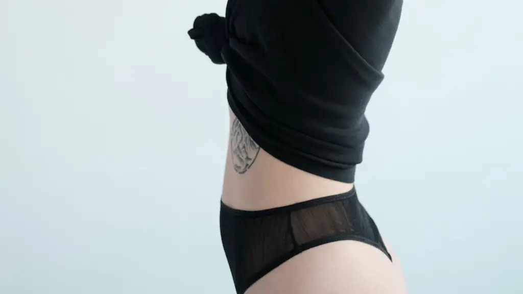 What are men’s leggings called?