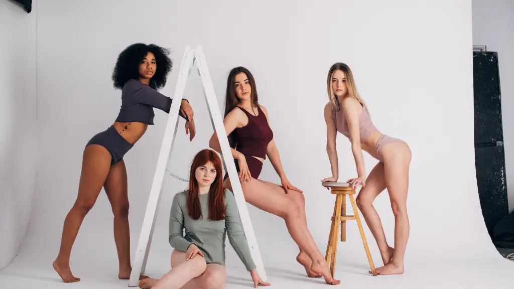 How to not see underwear lines through leggings?